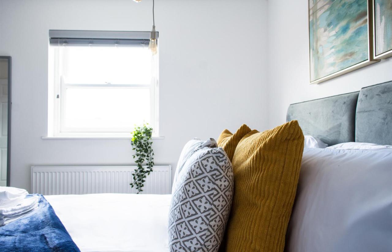 Golden Key Apartments Lillington  Bagian luar foto