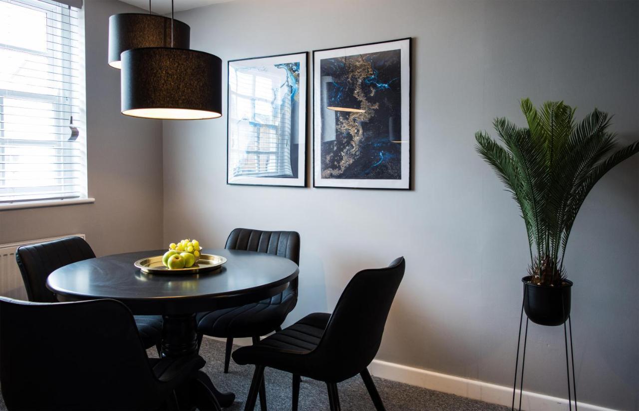 Golden Key Apartments Lillington  Bagian luar foto