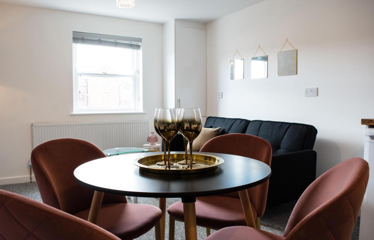 Golden Key Apartments Lillington  Bagian luar foto