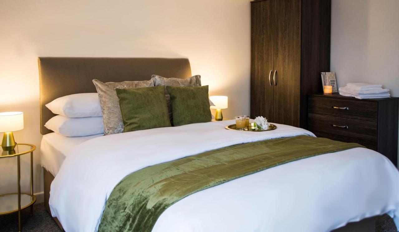 Golden Key Apartments Lillington  Bagian luar foto