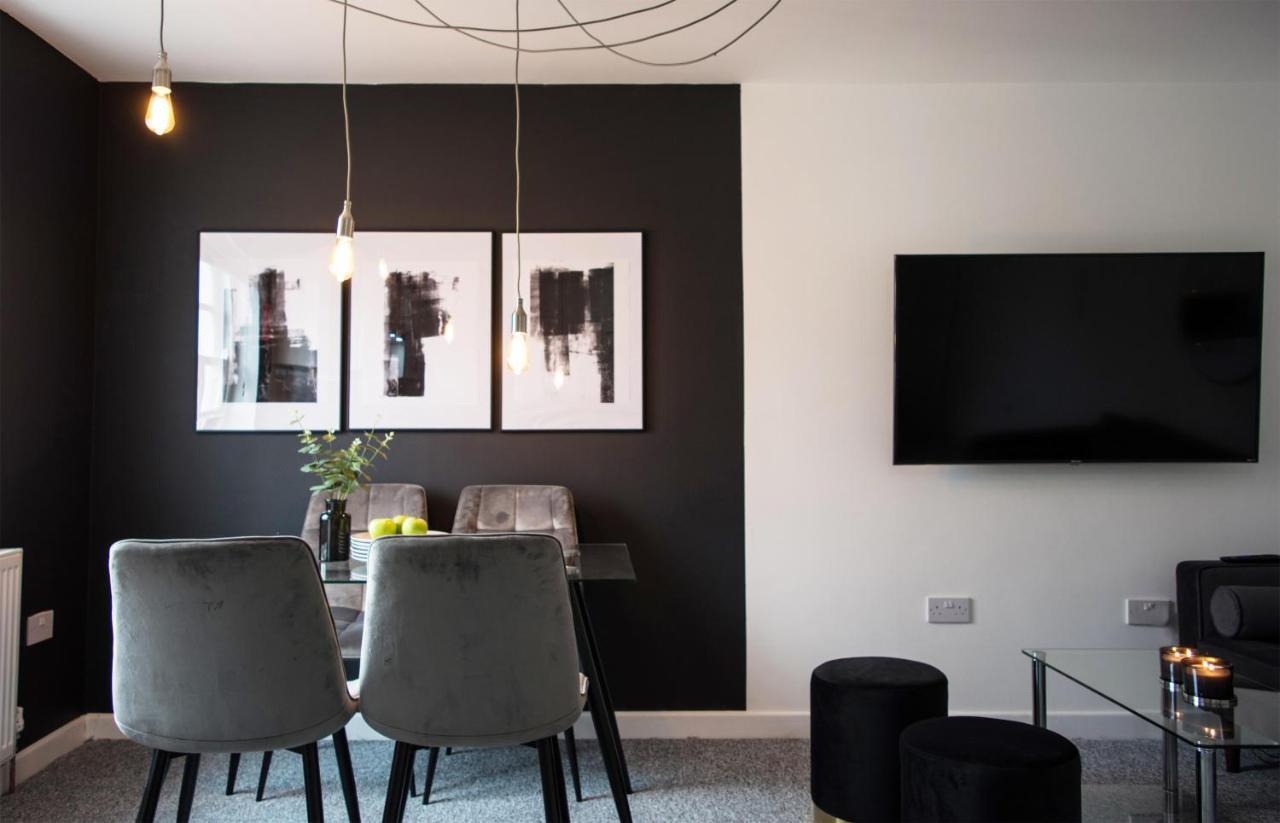 Golden Key Apartments Lillington  Bagian luar foto